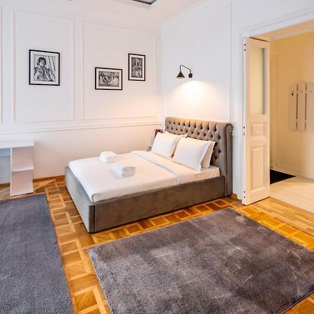Alfa Apartments Grushevskoho 7 리비프 외부 사진