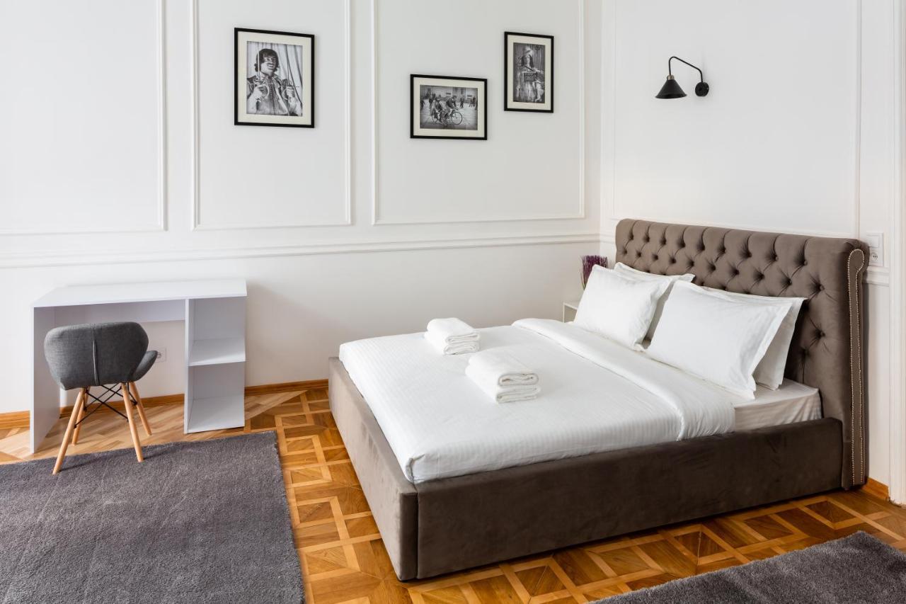 Alfa Apartments Grushevskoho 7 리비프 외부 사진
